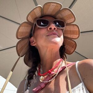 Meet your Posher, Sydney